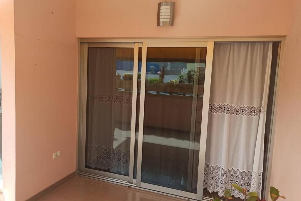 Spacious Apartment Just Few Steps Of The Ocean In La Caleta 阿德耶 外观 照片
